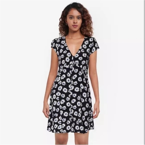 GAP Daisy Button down  V-Neck Mini Sundress - Picture 1 of 8